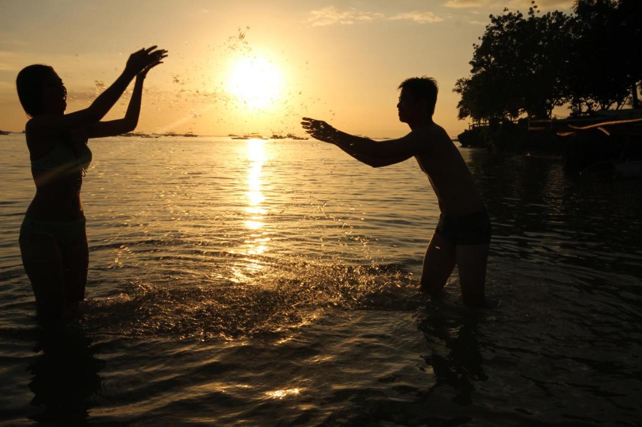 Bohol South 3*